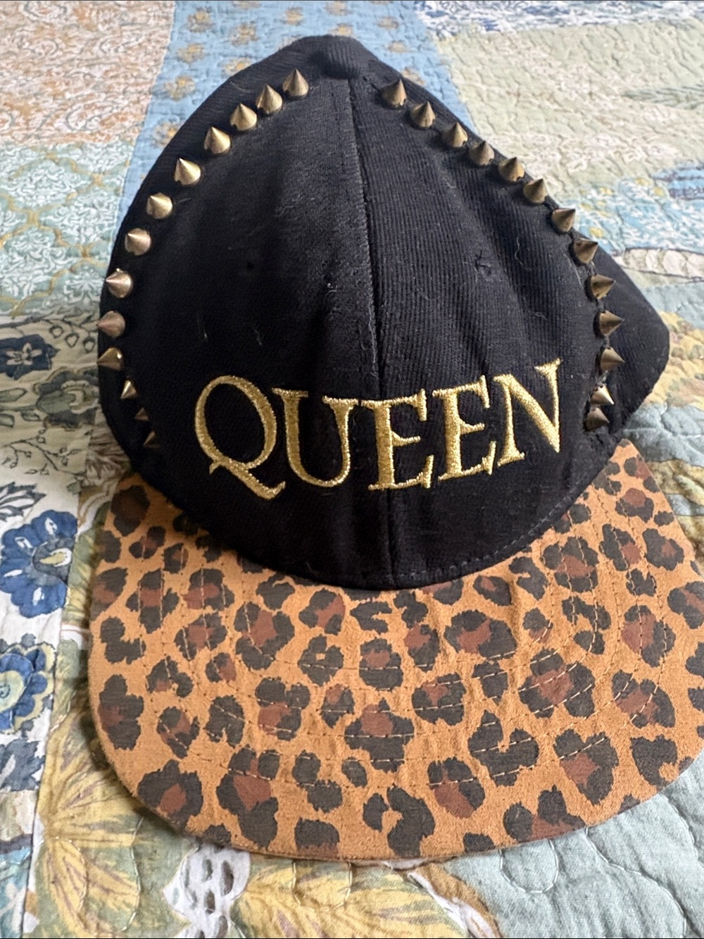 Nicki Minaj Black & Gold QUEEN Studded Cap with Leopard Brim - Picture 6 of 6